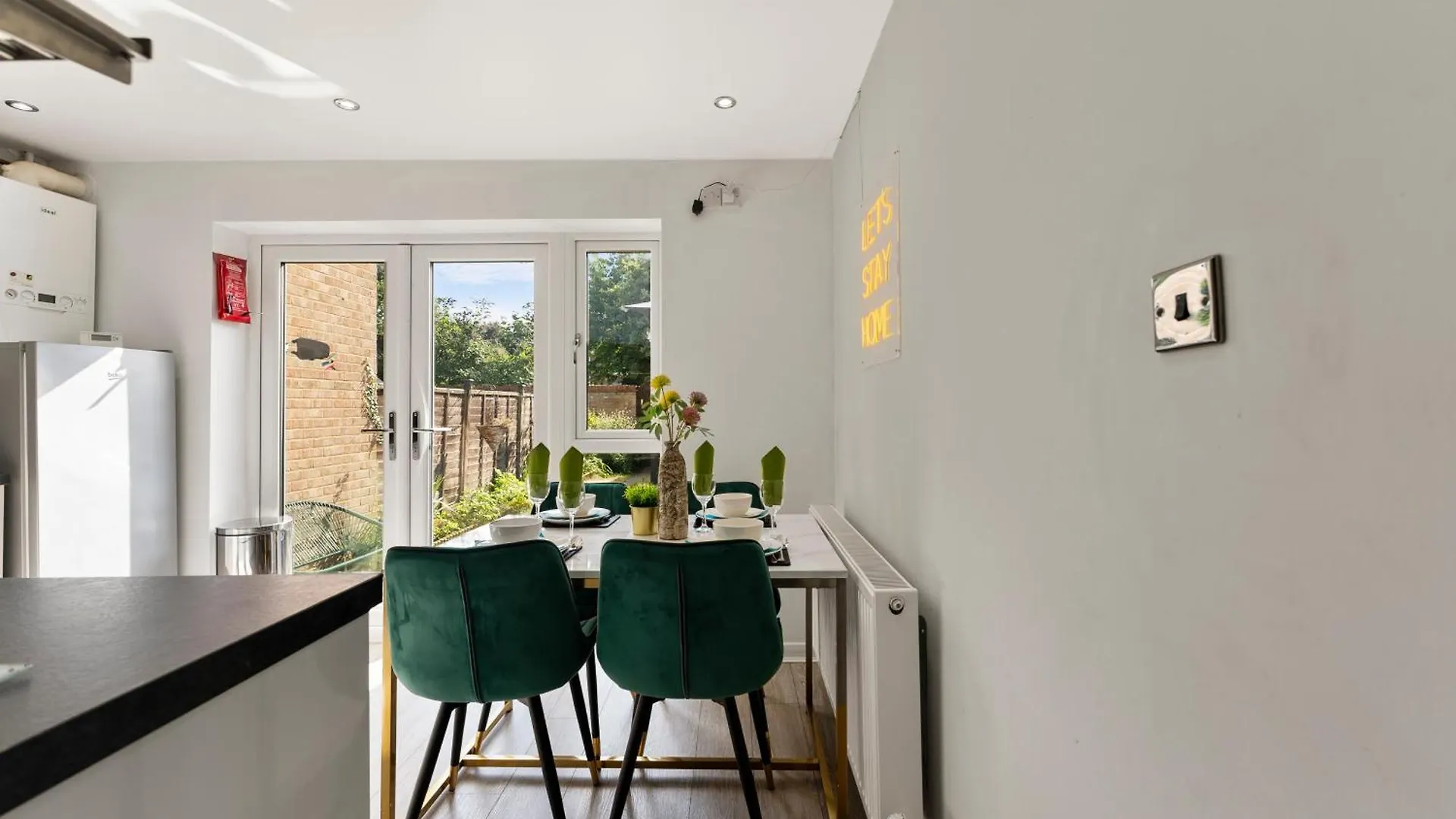 Modern 2-Bedroom House - Garden - Parking Cambridge 0*,  Storbritannien